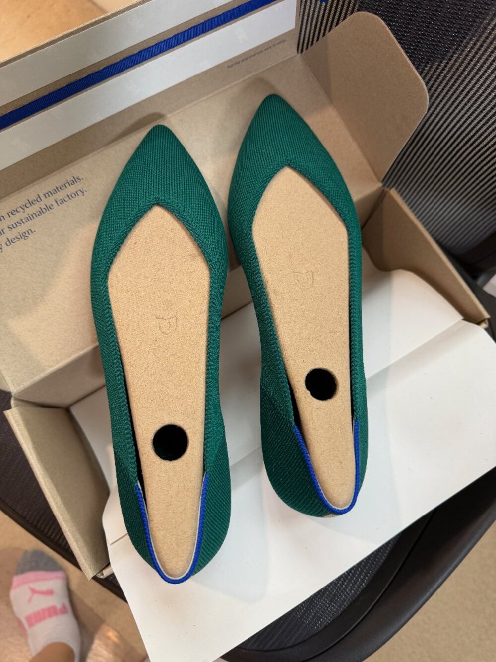 Rothy’s The Point Dark Emerald Flats Size 9 With Box